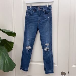 Abercrombie Distressed High Rise Simone Ankle 2S